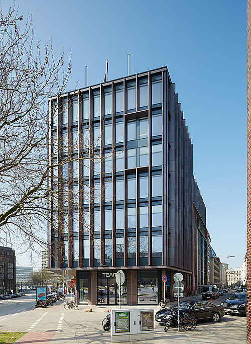 Domstraße Perspektive Eckgebäude